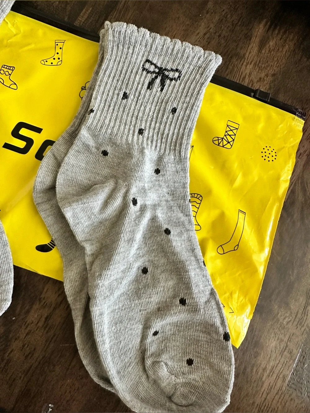 NWT 3 Pair Adult Size Gray Socks Bows & Polkadots